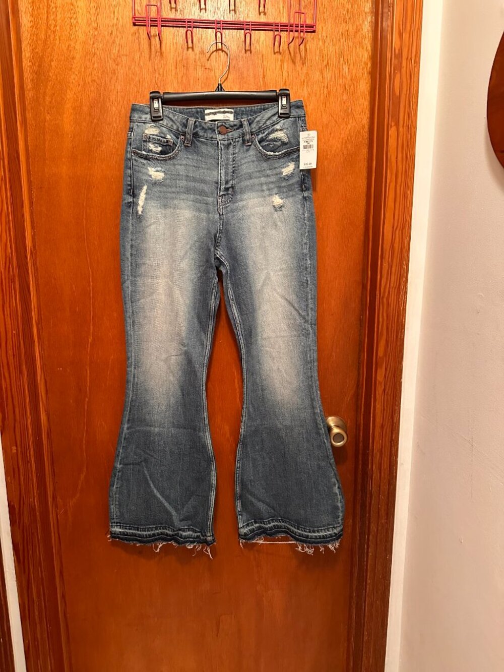 NWT BKE distressed super flare jeans size 27/30